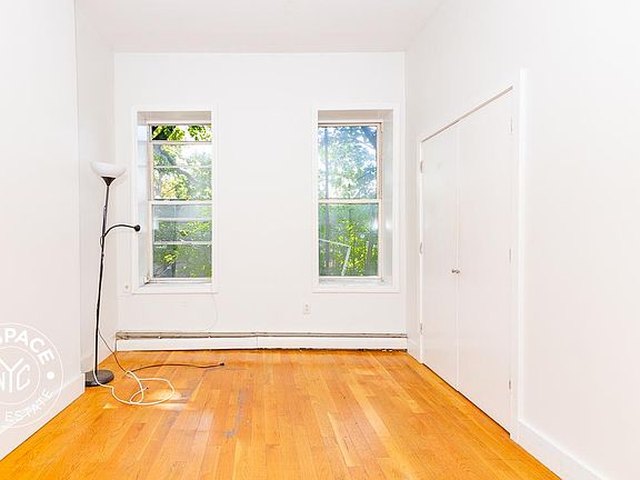 4th image of 828 Halsey St APT 1B