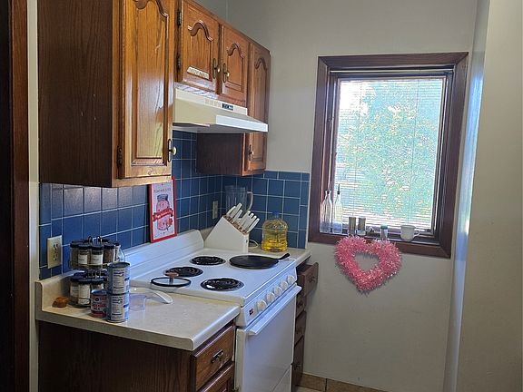 4th image of 1403 Avenue C