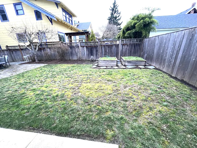 2734 NE 36th Ave #A — Photo 31