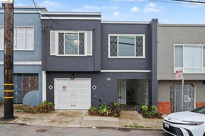 2BD/1BA Single-Family Home + Office — Photo 2