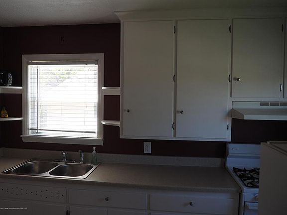 4th image of 1427 Kelsey Ave