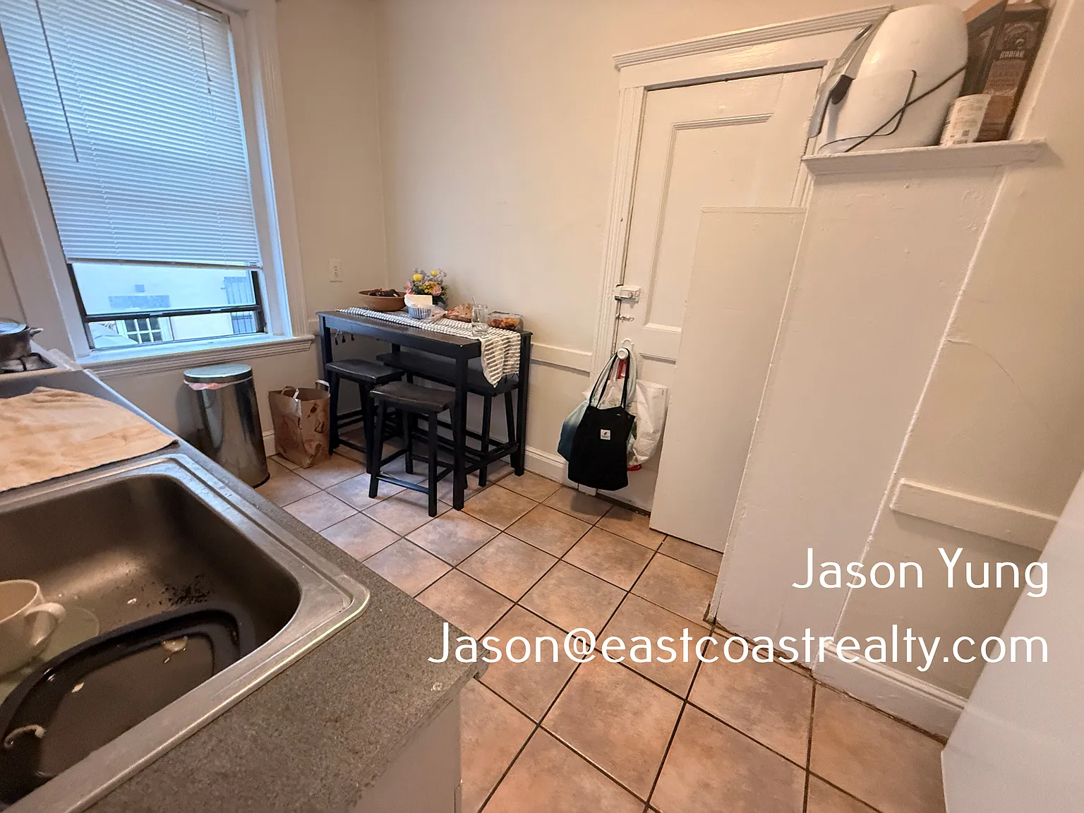 2 bed, 850 sqft, $2,895 — Photo 2