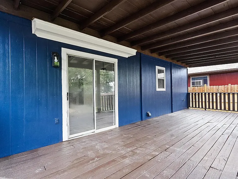 17129 Hamilton Point Cir — Photo 22
