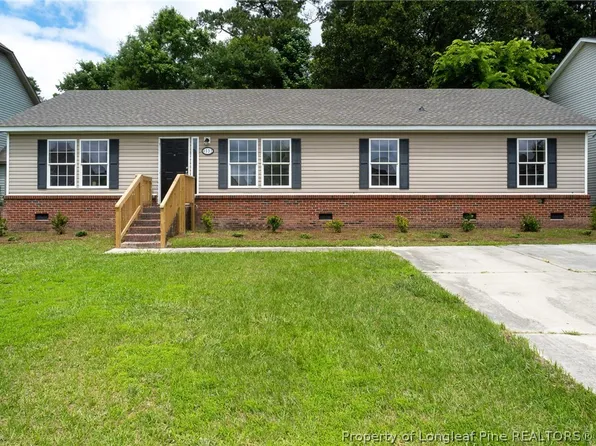 4532 Headwind Dr, Fayetteville, NC 28306