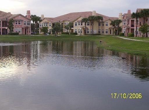 2nd image of 2005 Belmont Ln #2005