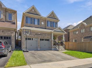 1901 Don White Ct, Oshawa, ON L1K 1A1