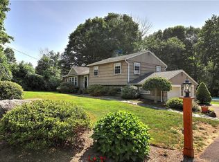 647 Elm St, Monroe, CT 06468