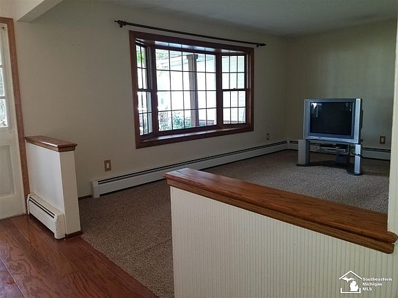 2nd image of 9869 Pamela Dr
