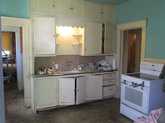 5th image of 1118 W Grace Ave