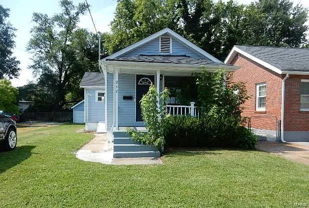212 W Arlee Ave photo 1