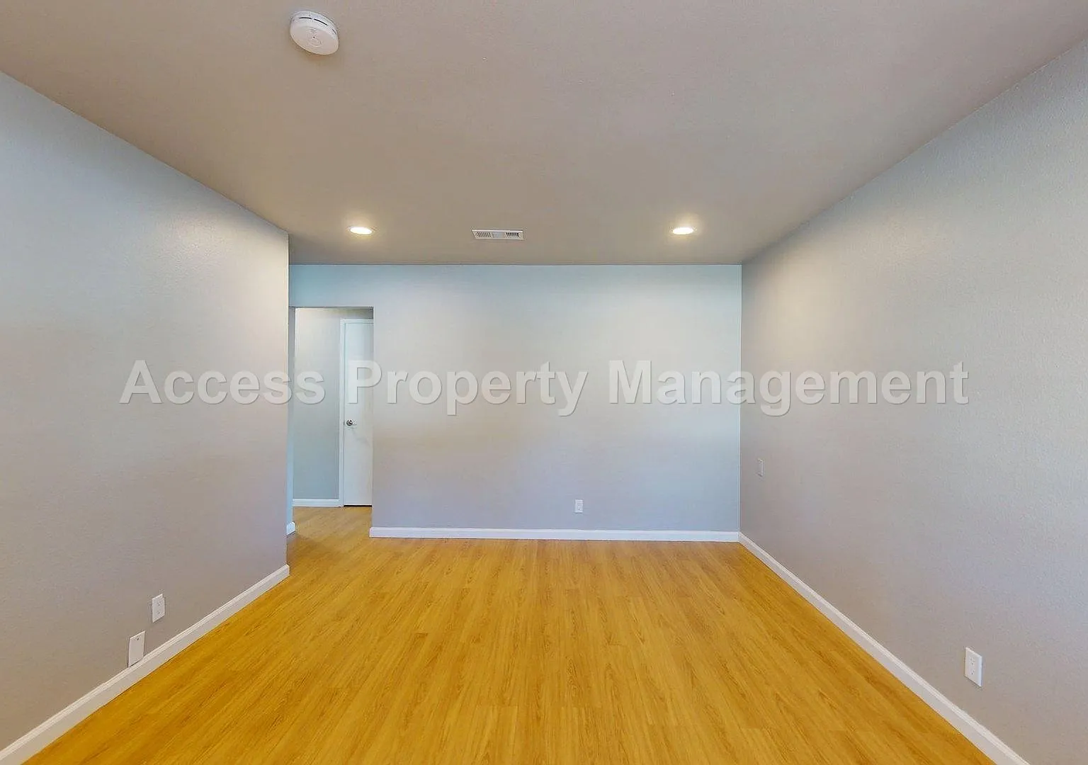 2 bed, 720 sqft, $1,625 — Photo 3