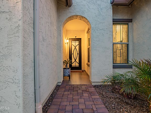 5th image of 229 E BALAO Drive