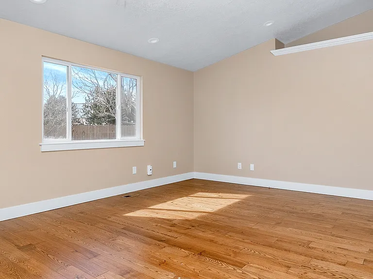 1671 E Kamay Ct — Photo 10