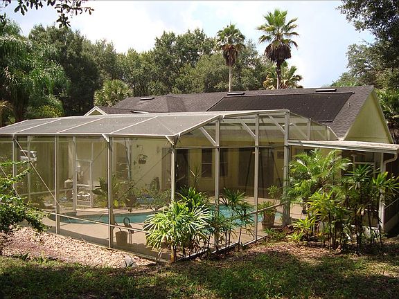 5th image of 1545 Kuwana Way