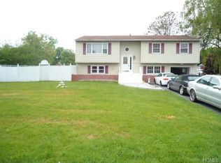 81 Creamery Dr, New Windsor, NY 12553