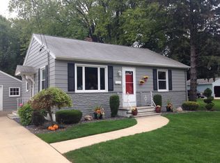 411 S Locust St, Green Bay, WI 54303