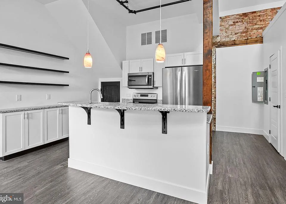819 Blooming Glen Rd #2