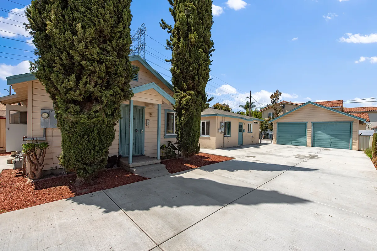 Building Photo - 8713 Alondra Blvd #8713.5
