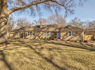 9901 Holly St, Kansas City, MO 64114