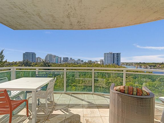 5th image of 2845 NE 9th Street #601