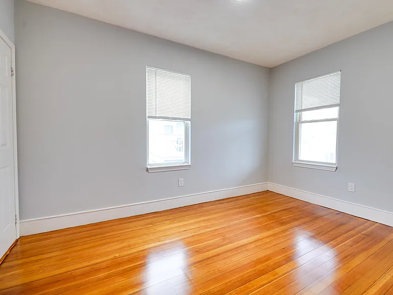 6 Ridgewood St #3 — Photo 7