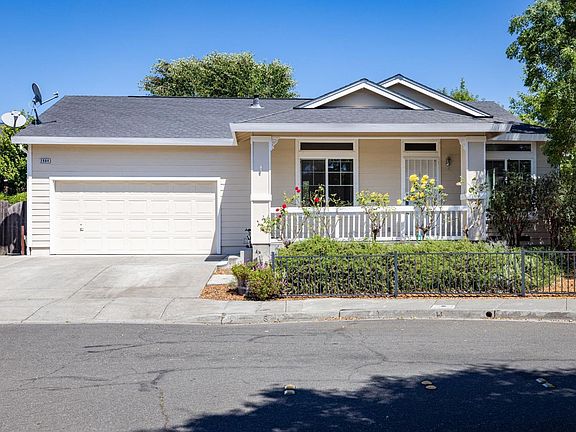 2nd image of 2594 Tanzanite Place