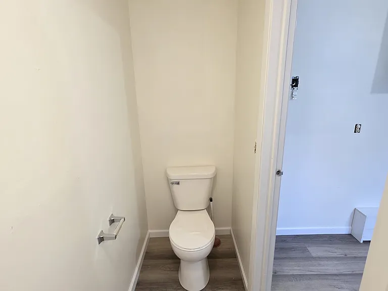 221 S Mill St #3 — Photo 7