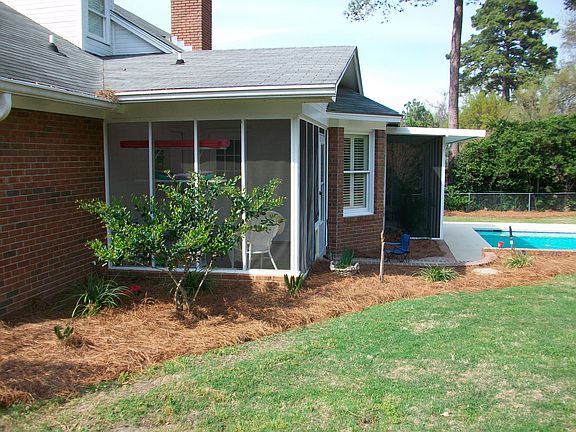 2nd image of 1004 Woodward Cir