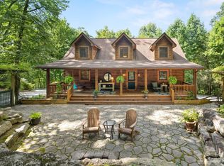 731 Corsica Ln, Saluda, NC 28773