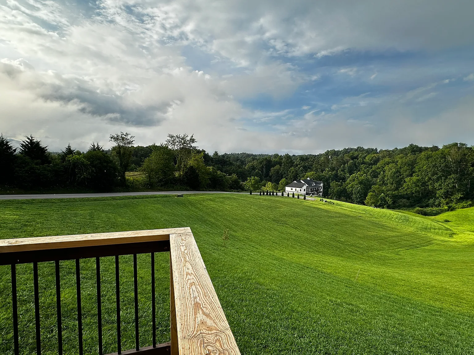 77 Horizon Way — Photo 2