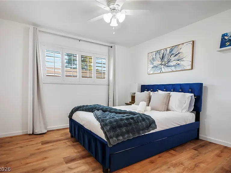 7435 Rogers St — Photo 31