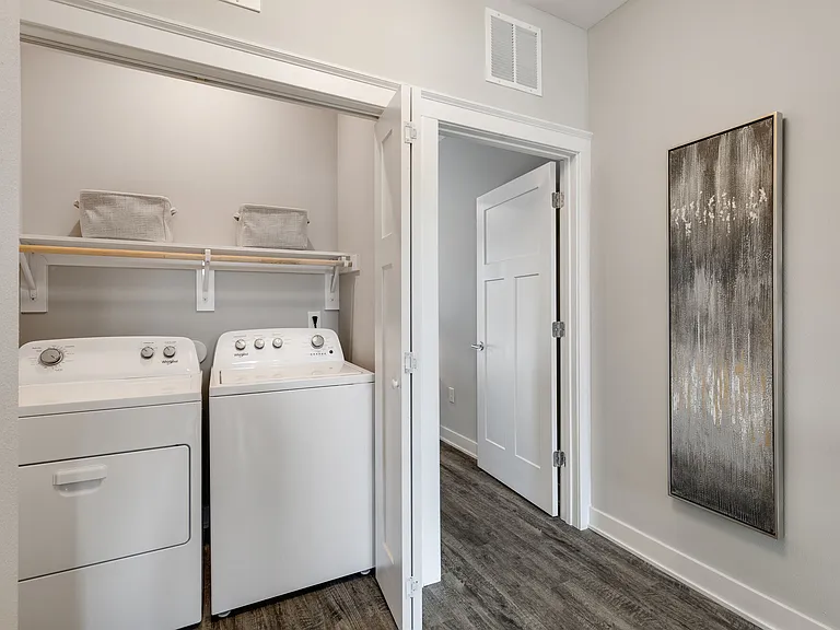 Oakbrook Townhomes — Photo 12