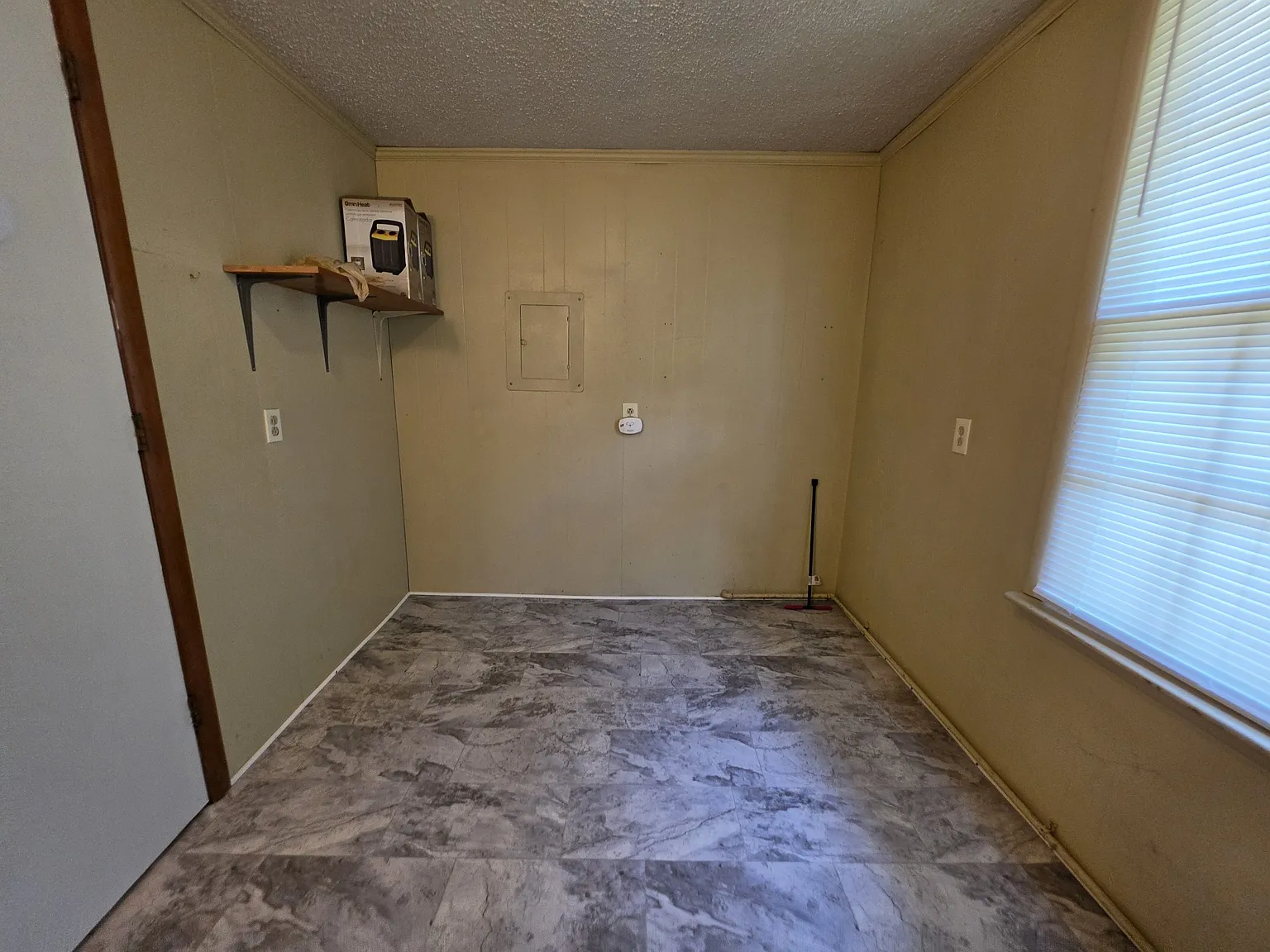 2 bed, 2.0 bath, 1269 sqft, $1,350 — Photo 3