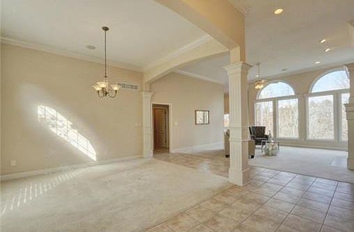 4th image of 8418 N Vista Cir