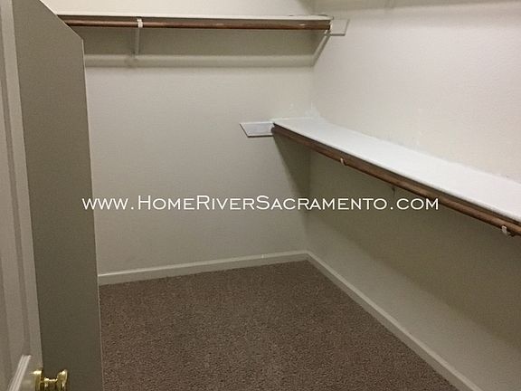 2nd image of 1013 Brock Cir