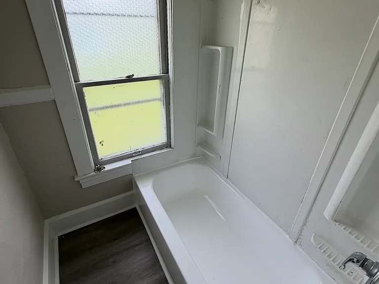 7818 Vineyard Ave #2 — Photo 15