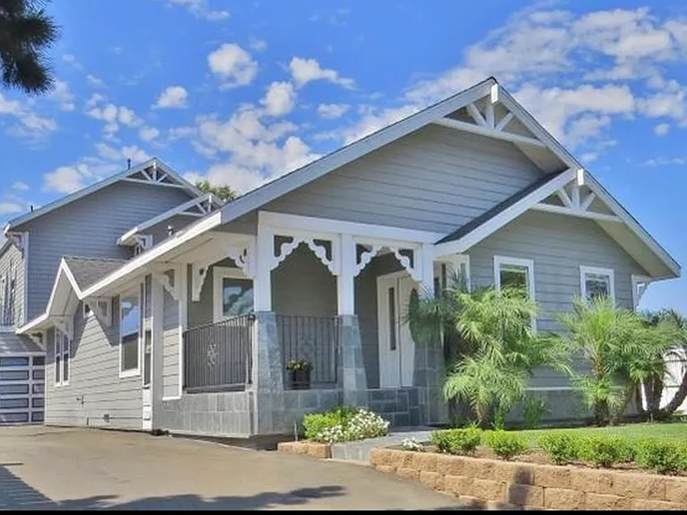 310 Tamarack Ave — Photo 1