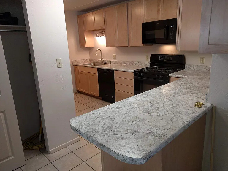 750 E 4th Ave #B — Photo 4