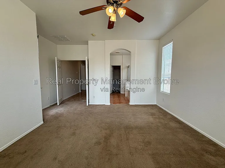 4417 W Saint Kateri Dr — Photo 14