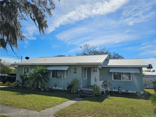 100 E Circle St, Avon Park, FL 33825