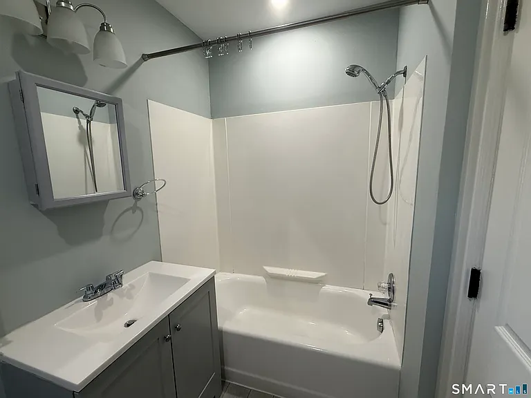 287 Old Stratfield Rd — Photo 10