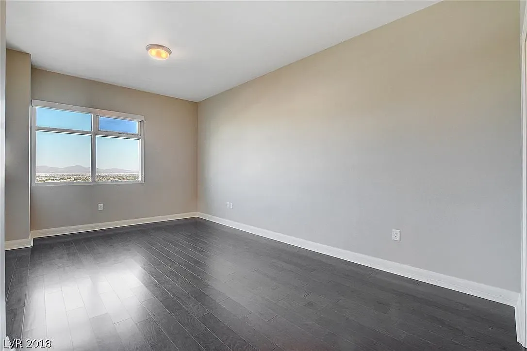 2 bed, 1333 sqft, $2,650 — Photo 4