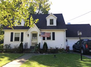 6064 Eastwood Rd, Clarence Center, NY 14032