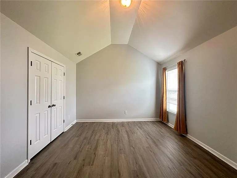 1335 Rocky Shoals Ln — Photo 15