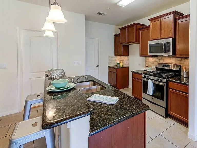 1620 Bryant Dr #2302 — Photo 10