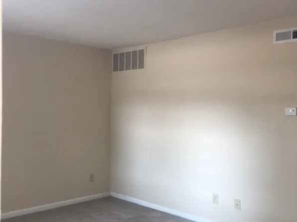 1510 Crest Rd #1528, Raleigh, NC 27606
