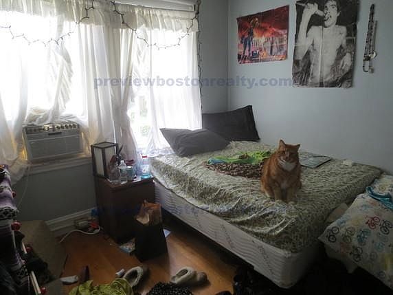 2nd image of 58 Brock St #Kdd2