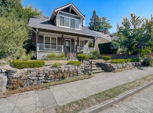5042 7th Ave NE, Bellevue, WA 98105