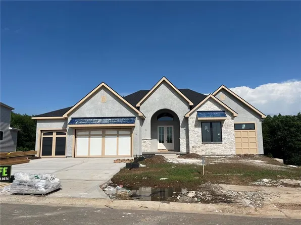 18101 Cody St, Bucyrus, KS 66013