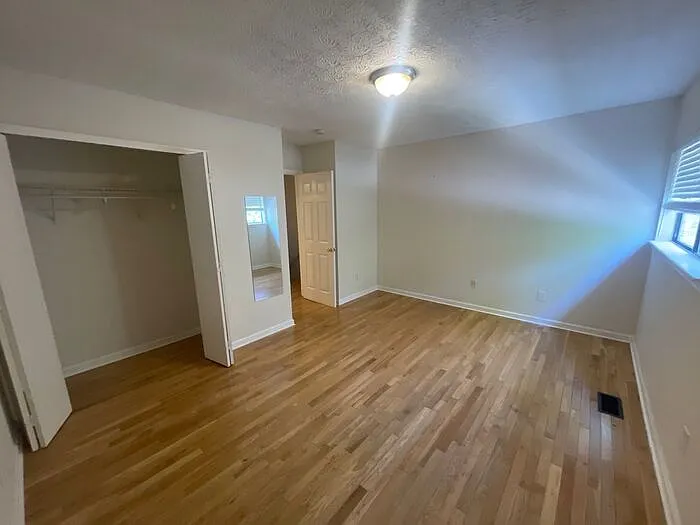 18 Country Place Ct — Photo 9